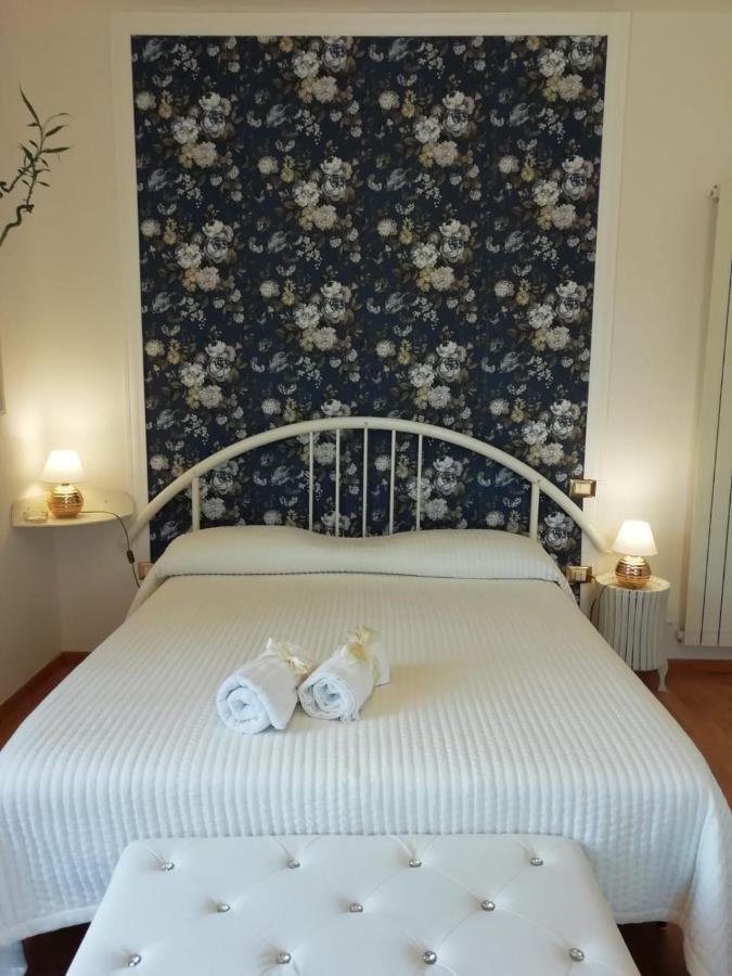 Le Pinelle Bed & Breakfast Terni Exterior foto