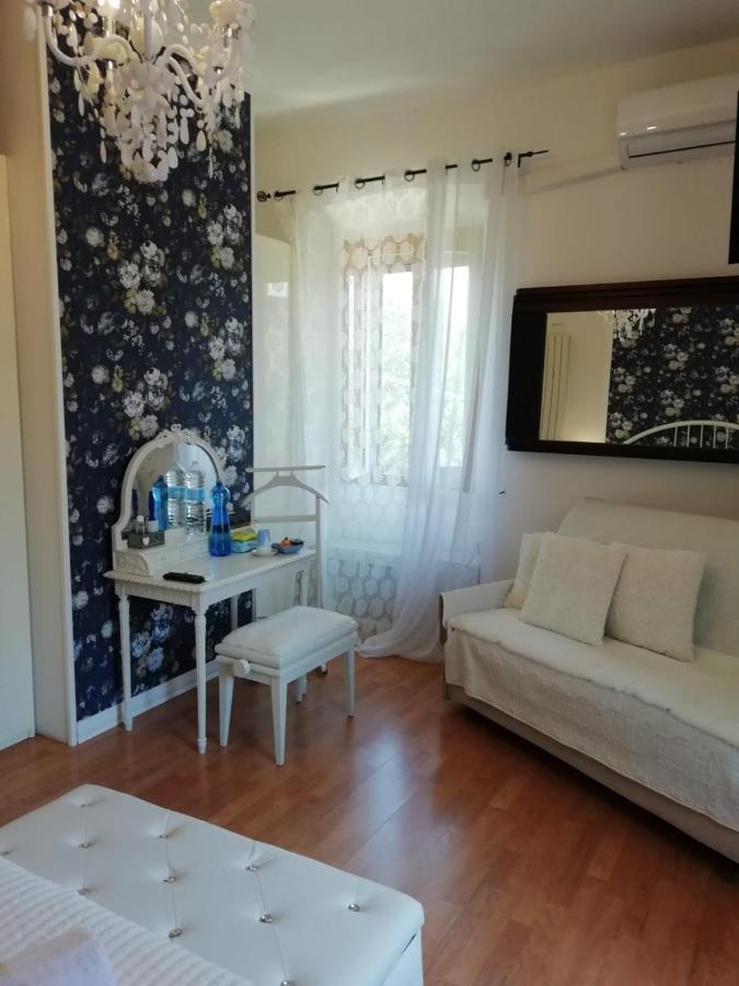 Le Pinelle Bed & Breakfast Terni Exterior foto